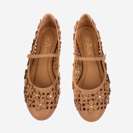 Mary Jane Flower Camel